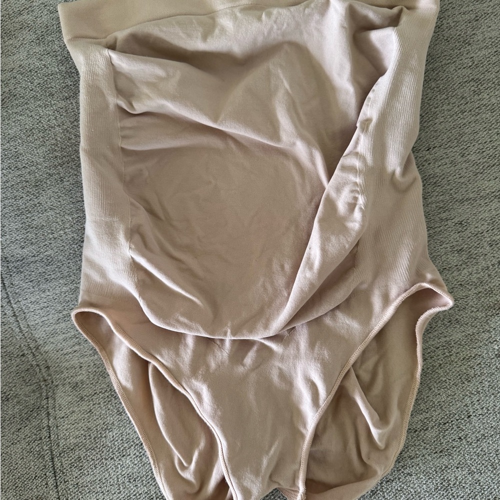 SKIMS Women's High-Waist Shapewear in Cream for pregnancy